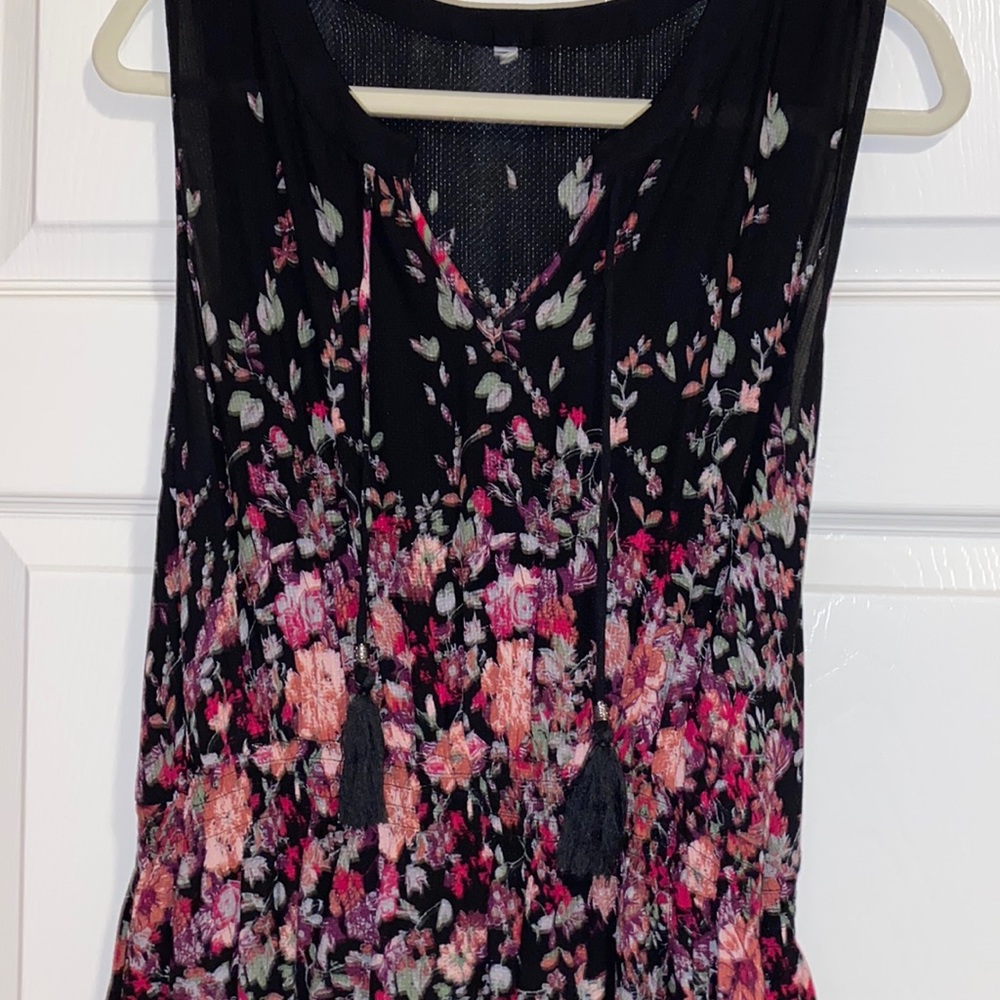 Sleeveless Black Floral Dress - Large